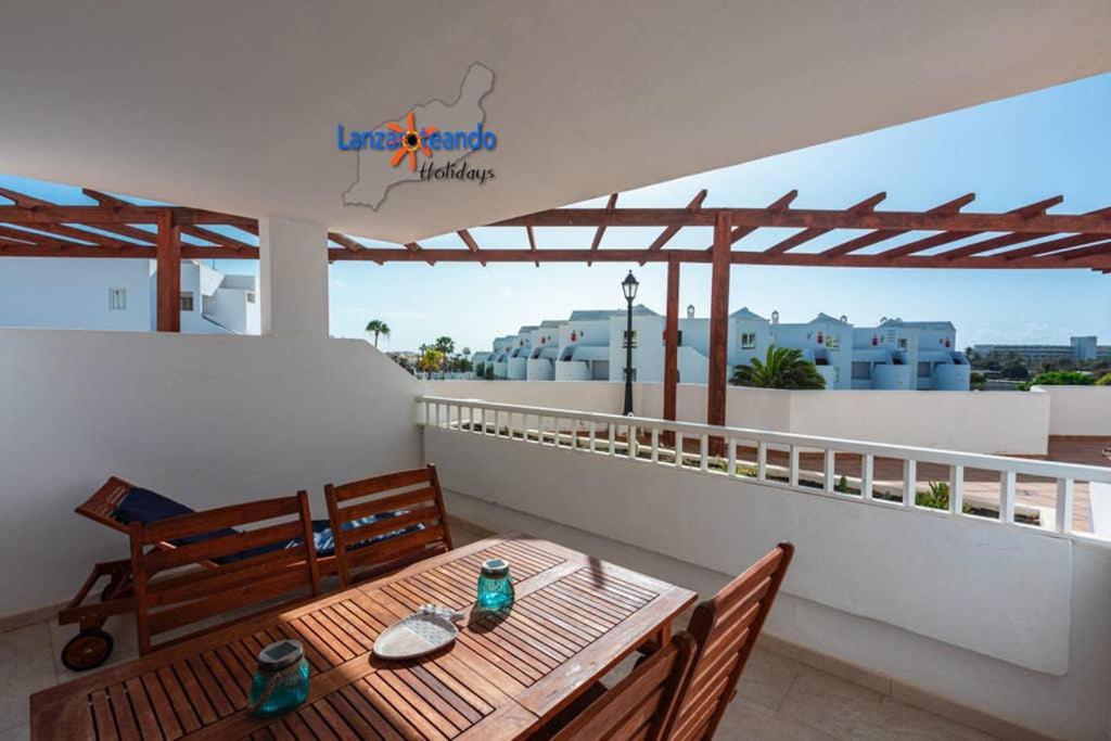 Vivienda Vacacional Ocean Pearl Costa Teguise Luaran gambar
