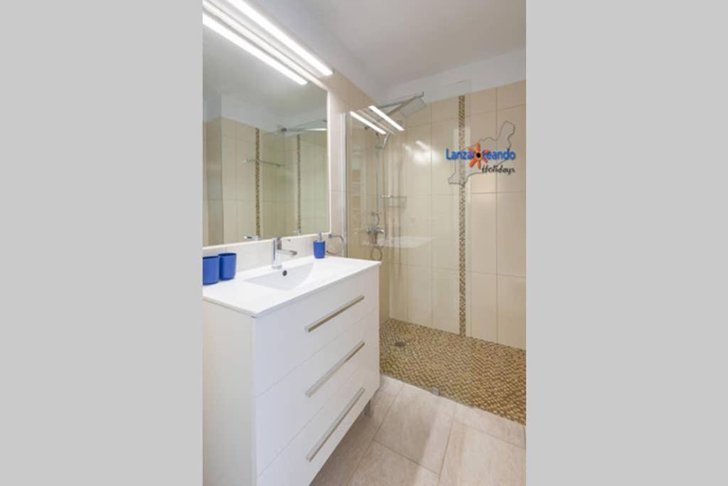 Vivienda Vacacional Ocean Pearl Costa Teguise Luaran gambar