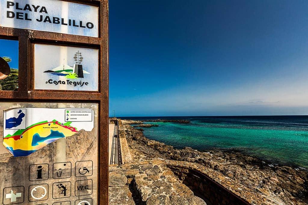 Vivienda Vacacional Ocean Pearl Costa Teguise Luaran gambar